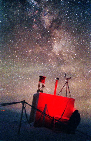 Milky Way above the glaciology shelter